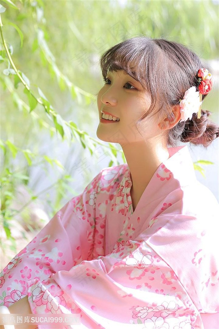 女同桌晚上求我桶她的下部